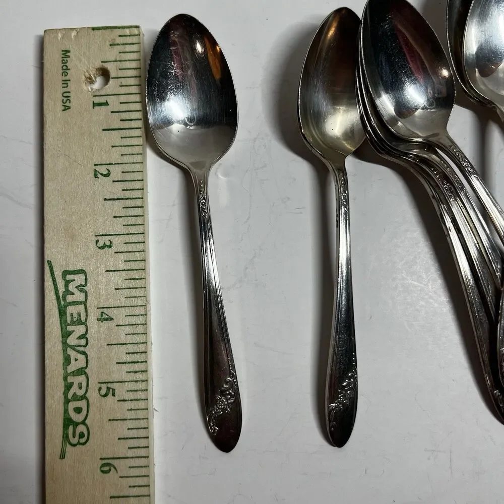 Lot of 8 Vintage Oneida Community TUDOR PLATE 6
